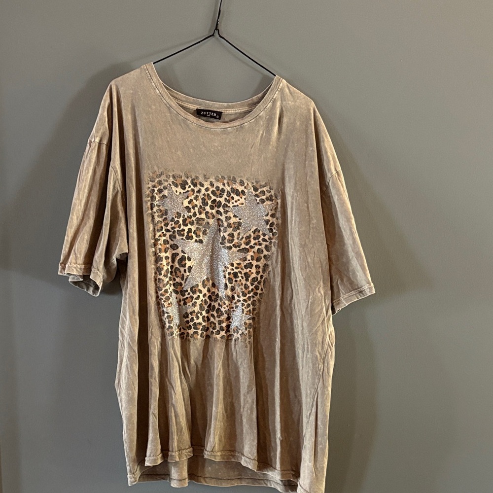 Distressed Star Print Short Sleeve Tee